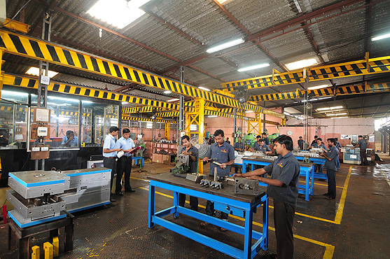 1433698775_assembly-toolroom2